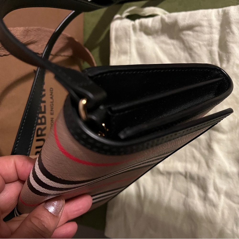 Burberry Crossbody Bag in Tan, Black, and Red Stripes like new - Picture 4 of 6